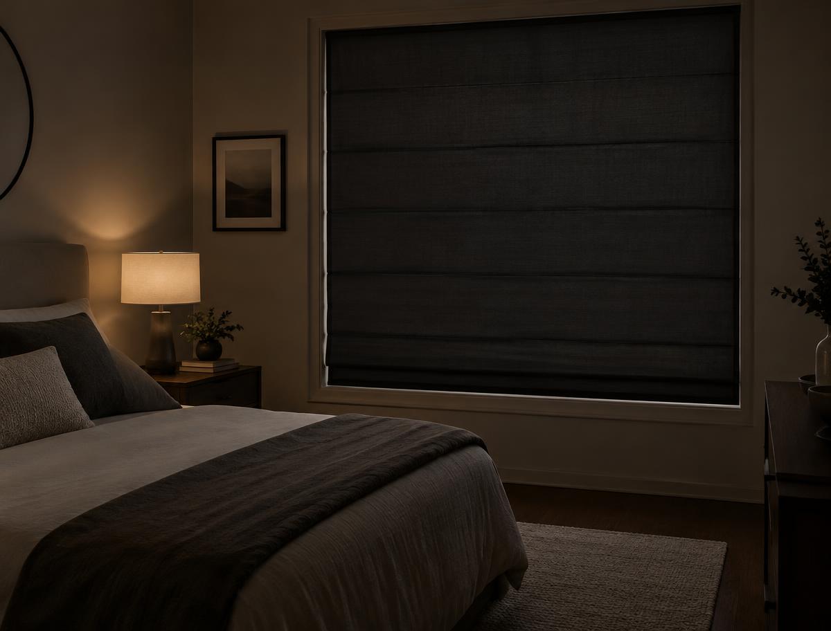 Romana blackout en dormitorio